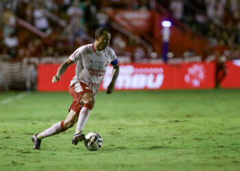 Vinicius é o grande destaque do setor ofensivo do Náutico. Foto: Rafael Vieira/ CNC