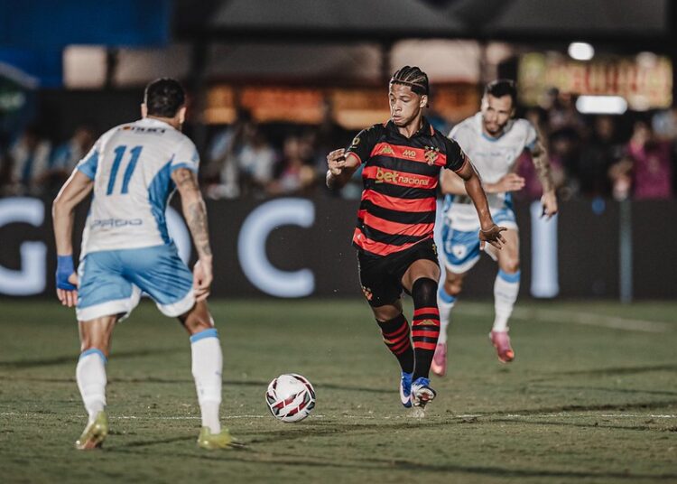 Zé Lucas deve ser importante para o Sport contra o Retrô na Copa do Nordeste. Foto: Juninho Messias/ SCR.