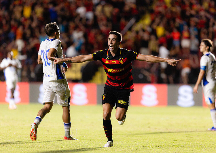 De Pena comemora gol pelo Sport mas sai com empate amargo na Ilha do Retiro. Foto: Paulo Paiva/Sport