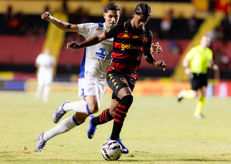 Sport encara o Maranhão para duelo pela Copa do Nordeste. Foto: Paulo Paiva/Sport