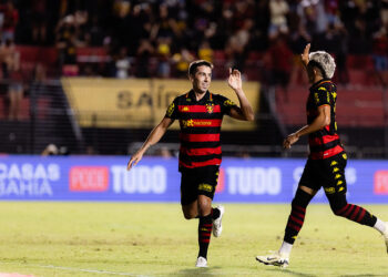 De Pena se destaca em goleada do Sport contra o Maranhão. Foto: Paulo Paiva/Sport