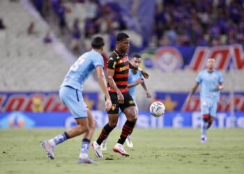 Nos acréscimos, Sport é derrotado pelo Fortaleza e tem sequência invicta encerrada na Copa do Nordeste