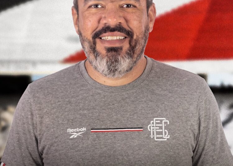 Santa Cruz faz mudança na comissão tecnica e anuncia Wilton Bezerra como novo auxiliar técnico.
