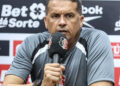 Claudinei Oliveira elogia postura do Santa Cruz contra o Floresta e diz: “Queria a vitória, mas o empate é aceitável”