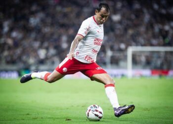 Vinicius é o destaque do ataque do Náutico contra o São Bernardo pela Série B. Foto: Michael Douglas