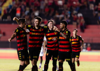 Sport encara o América-MG na Arena Indepêndencia. (Foto: Paulo Paiva/Sport)