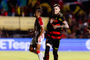 Barletta decide Clássico para o Sport e Leão vira lider da Série B. Foto: Paulo Paiva/Sport