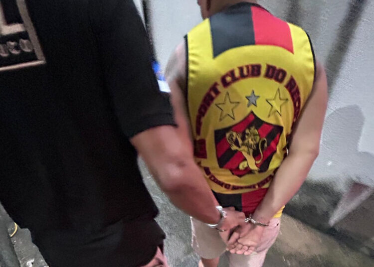Operação Pista Zero: Polícia cumpre mandados de prisão contra membros de organizada do Sport