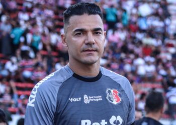 Felipe Alves obtém rescisão na justiça e deixa o Santa Cruz