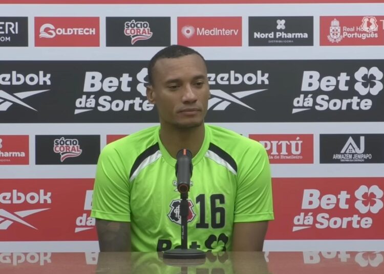 Titular no Santa Cruz, Jeferson Bahia celebra evolução da equipe na Série C: “Estamos criando casca”