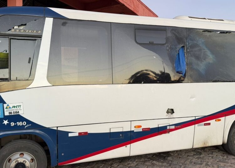 Sport cobra providências após ataque a ônibus de torcedores rubro-negros em Fortaleza