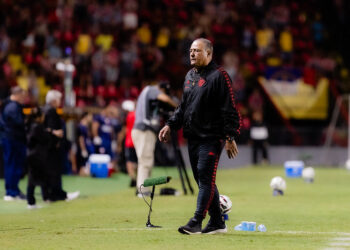 Sport: Após assumir liderança da Série B, Márcio Goiano estabelece meta de pontuação para os próximos jogos