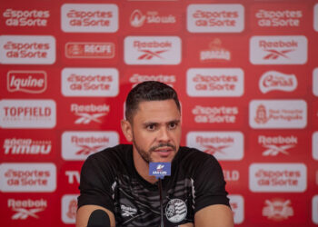 Técnico do Náutico lamenta revés contra o Fortaleza e cobra mais efetividade da equipe