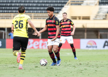 Com um jogador a mais, Sport fica no empate com o São Bernardo e perde chance de liderar a Série B