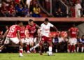 Após apagão no início, Náutico reage no segundo tempo, mas é derrotado pelo Vila Nova