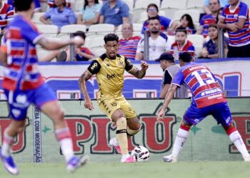 Sport toma gol no apagar das luzes, é derrotado pelo Fortaleza e deixa o G-6 da Série B