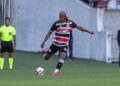 Fabinho comenta atrasos salariais e garante foco do Santa Cruz na Série C