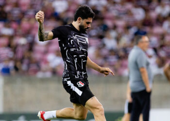 Confira desfalque e retorno do Santa Cruz para enfrentar o Barra-SC pela Série C